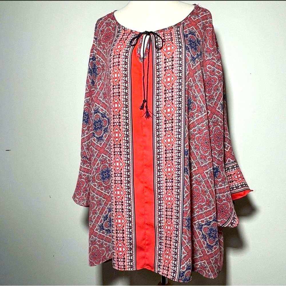 Est 1846 plus size 26/28W Tunic Top
diamond prints, 3/4 Sleeve.